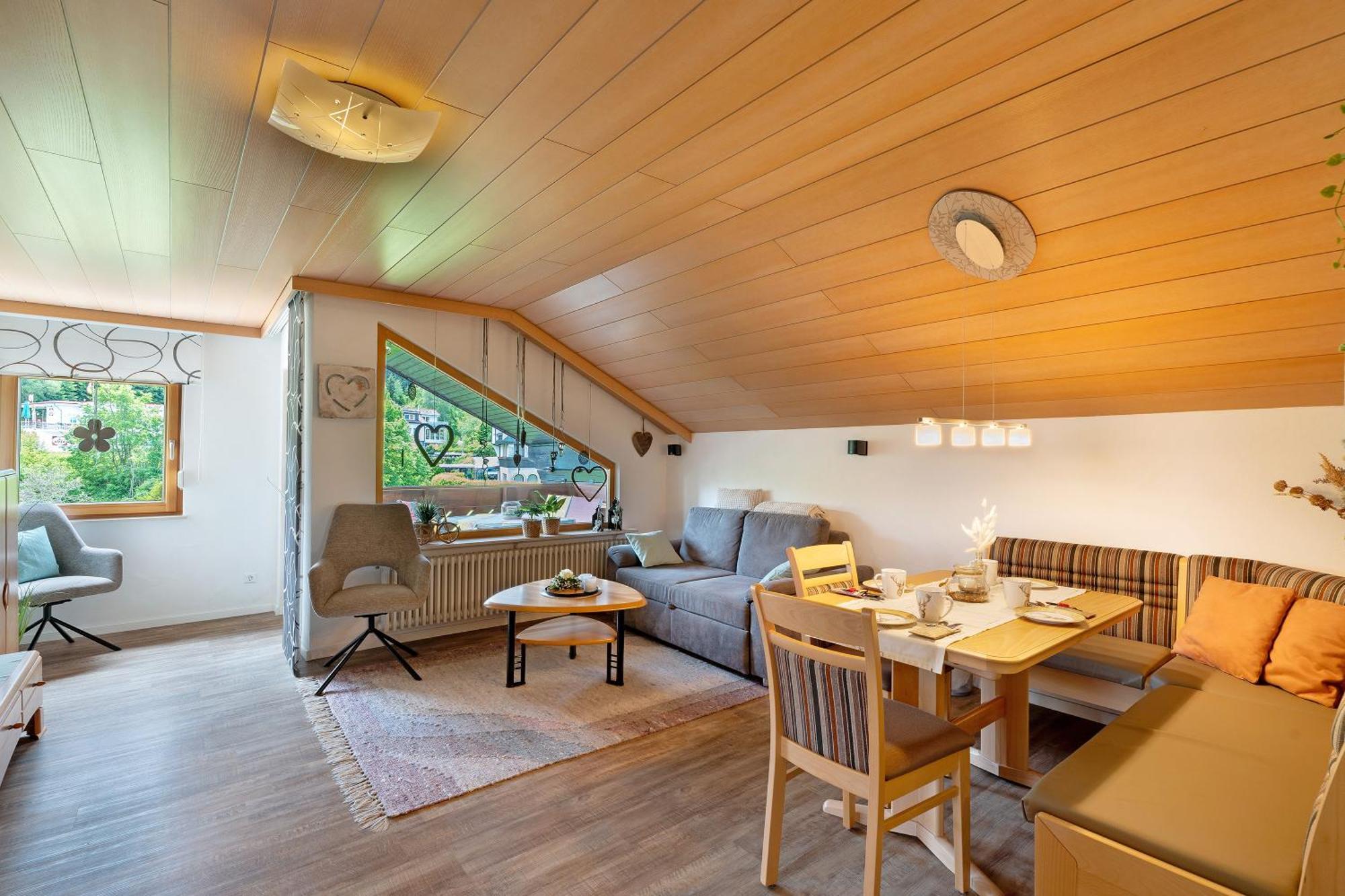 フロイデンシュタットHaus Seilerアパートメント エクステリア 写真