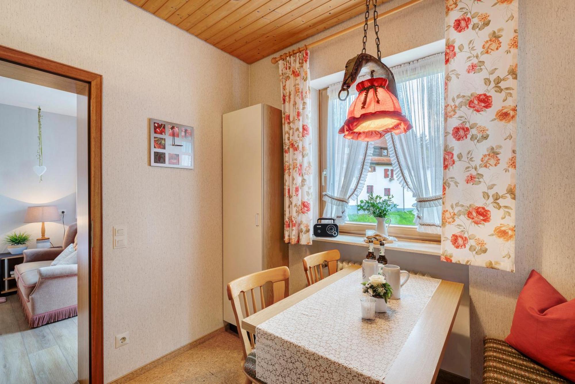 フロイデンシュタットHaus Seilerアパートメント エクステリア 写真