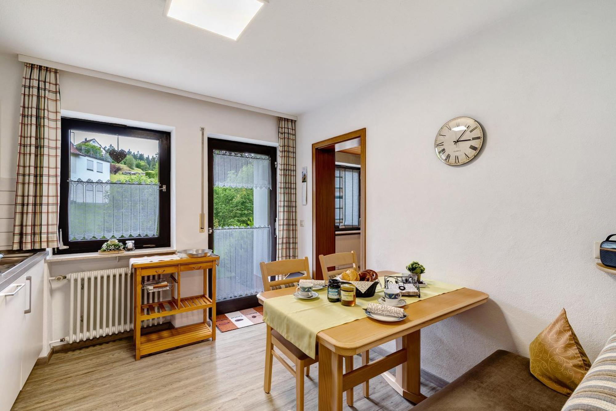 フロイデンシュタットHaus Seilerアパートメント エクステリア 写真
