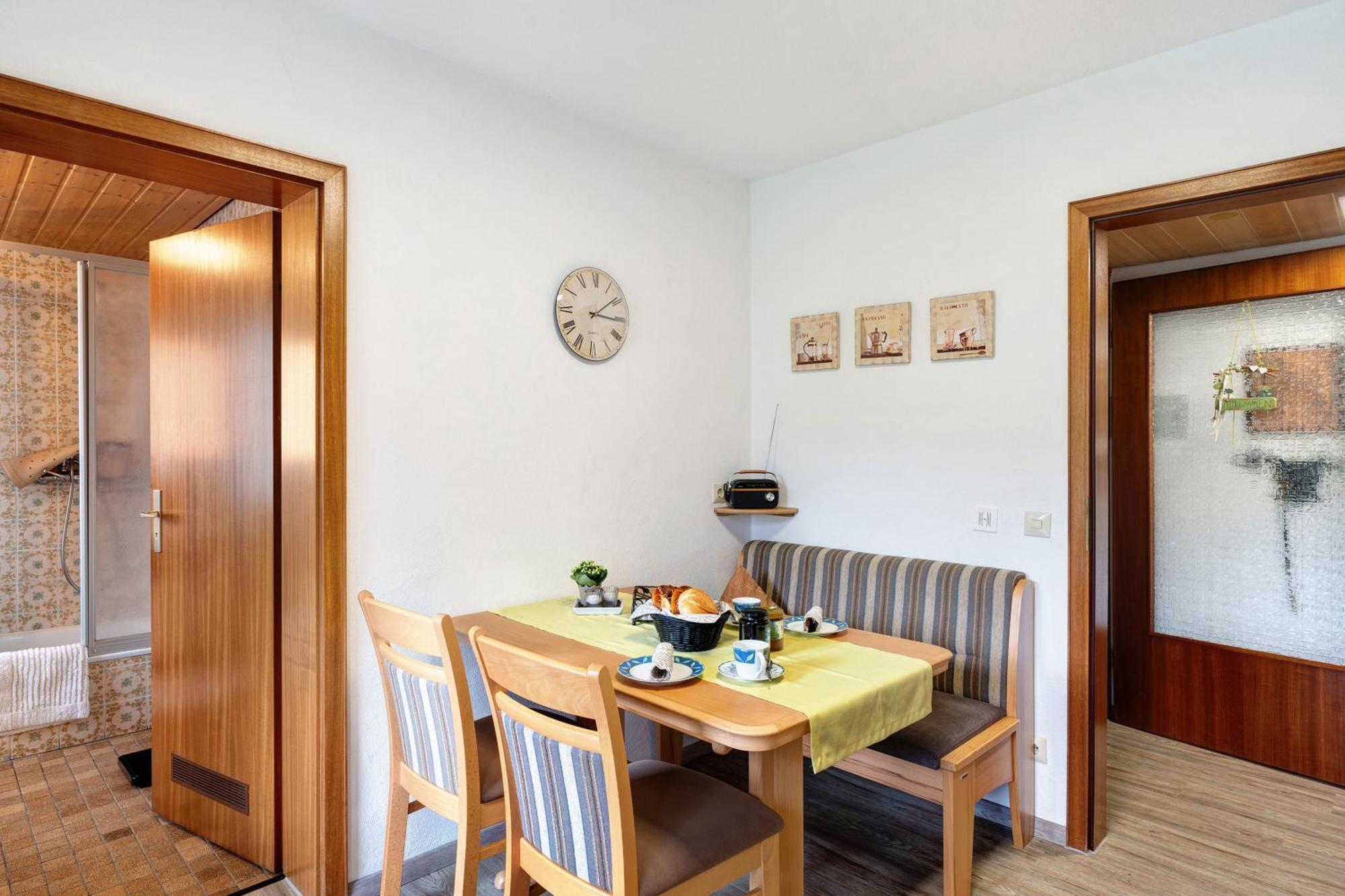 フロイデンシュタットHaus Seilerアパートメント エクステリア 写真